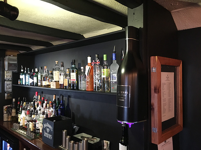 Le Verre de Vin Classic Installation